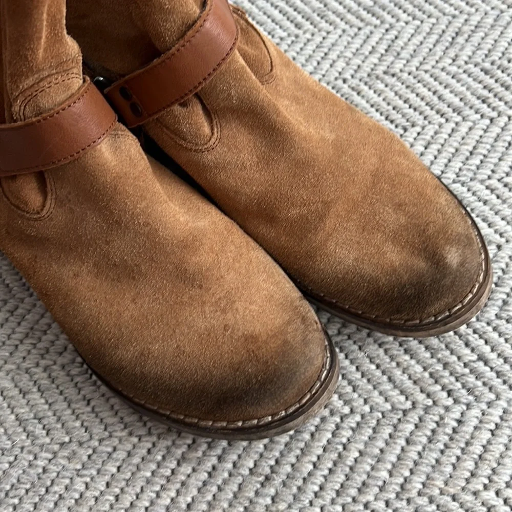 Harness boots